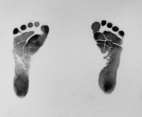 baby foot prints